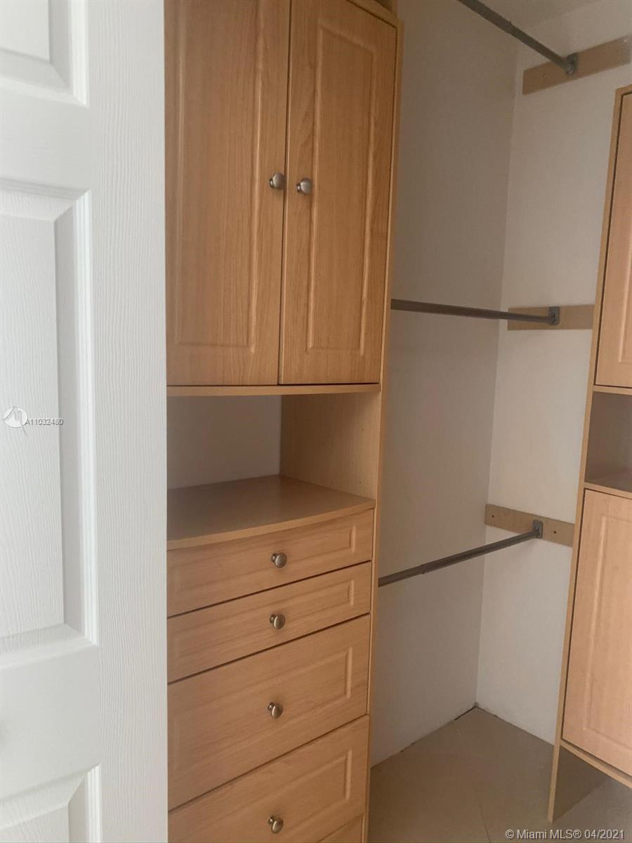 UPTOWN LOFTS CONDO - Residential Lease