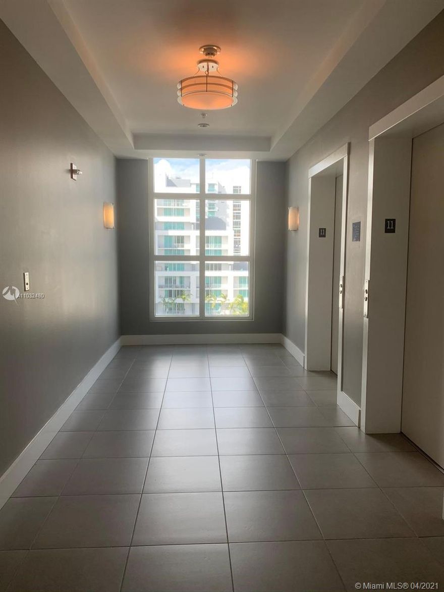 Loft Style unit in trendy boutique style building with 10ft. high ceilings and bay and city views from the balcony. European style kitchen with granite counter tops. Amenities include 24 hr. security, concierge, assigned covered parking, pool, and state of the art gym. Don't miss out on this one. Seller motivated . Vacant . Easy to show.