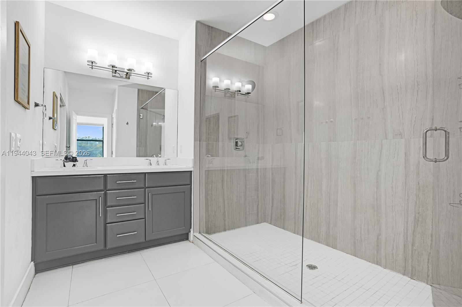 CANAL GROVES - Residential