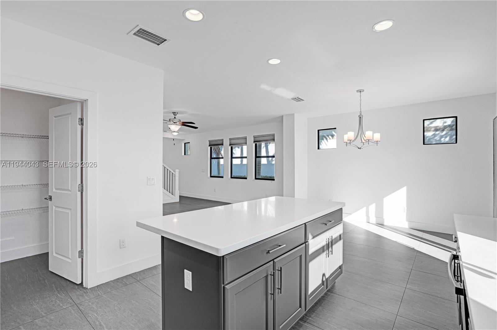 CANAL GROVES - Residential