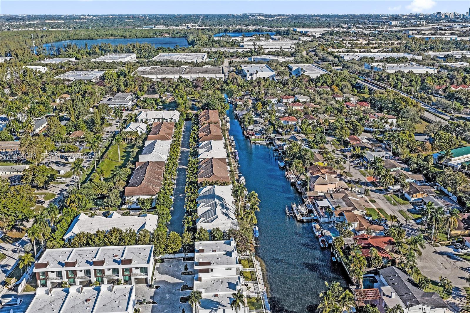 CANAL GROVES - Residential