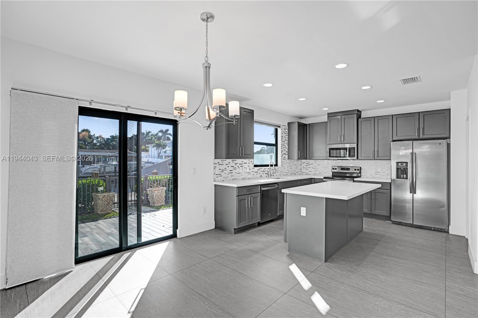 CANAL GROVES - Residential