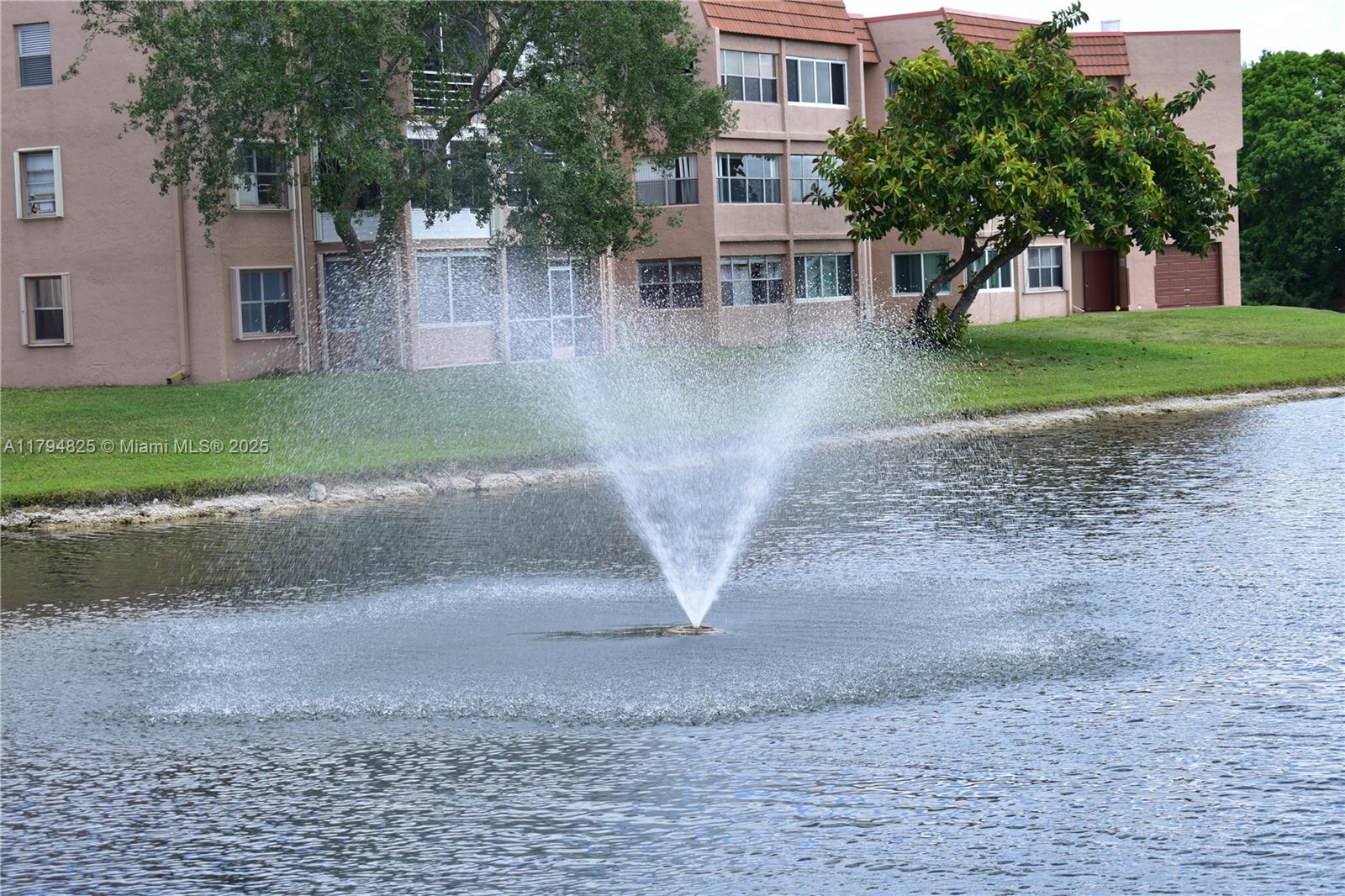 Property for Sale at 9900 Sunrise Lakes Blvd 309, Sunrise, Miami-Dade County, Florida - Bedrooms: 2 
Bathrooms: 2  - $159,900