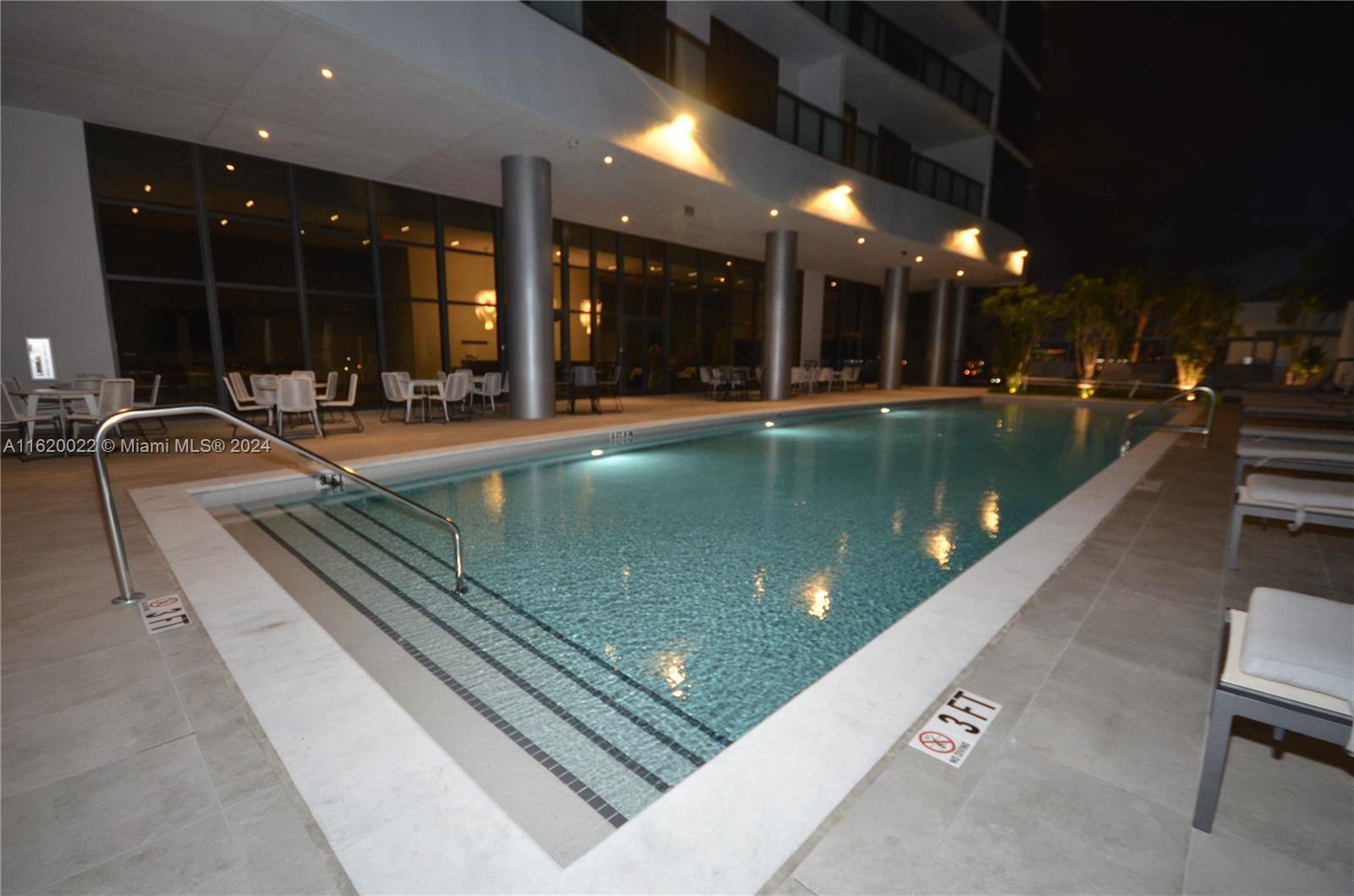 CANVAS CONDO - Residential