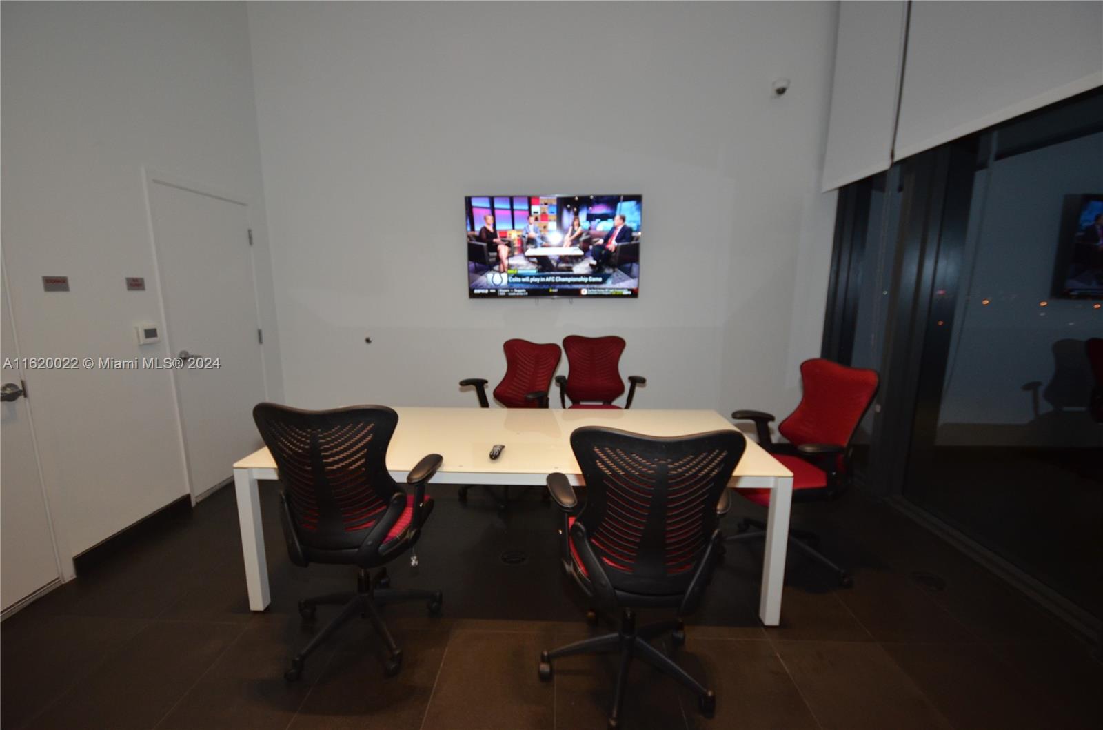 CANVAS CONDO - Residential