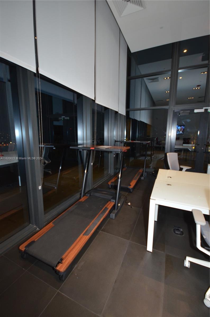CANVAS CONDO - Residential