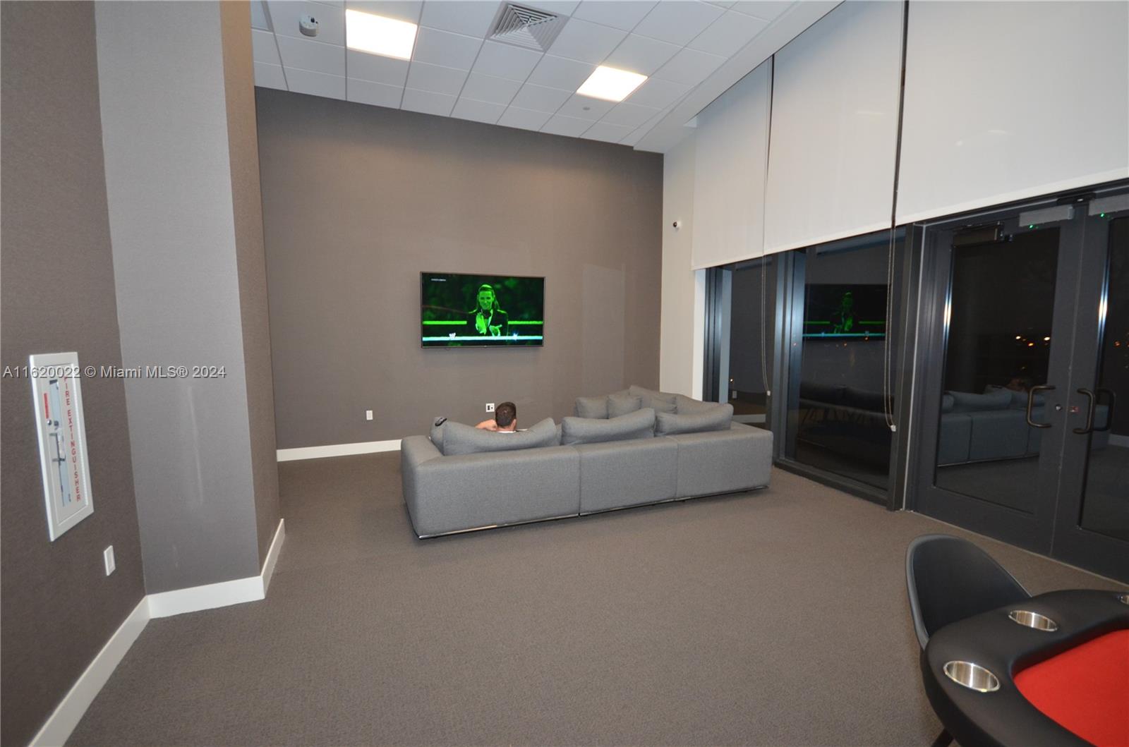 CANVAS CONDO - Residential