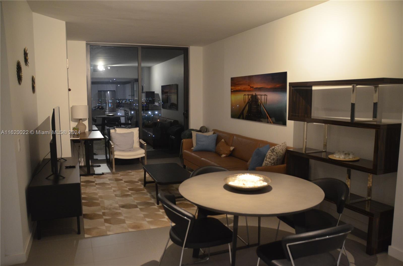 CANVAS CONDO - Residential