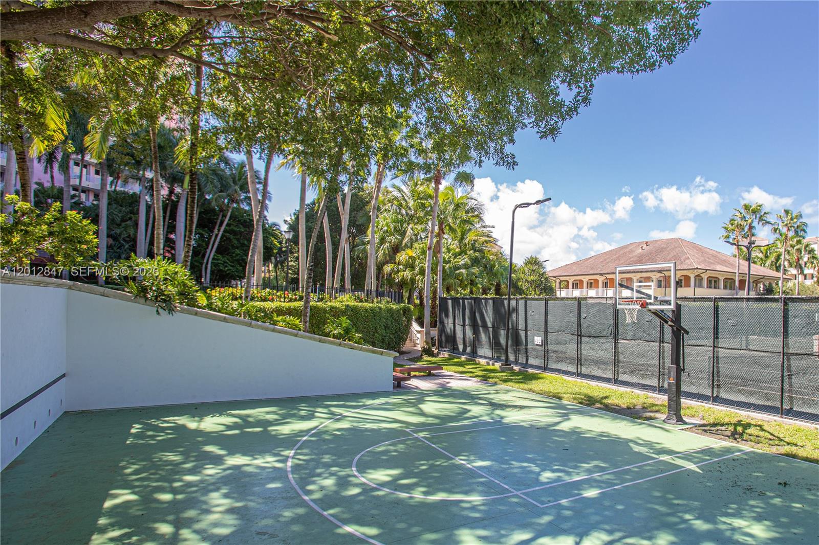 LAKE VILLA TWO CONDO - Residential Lease