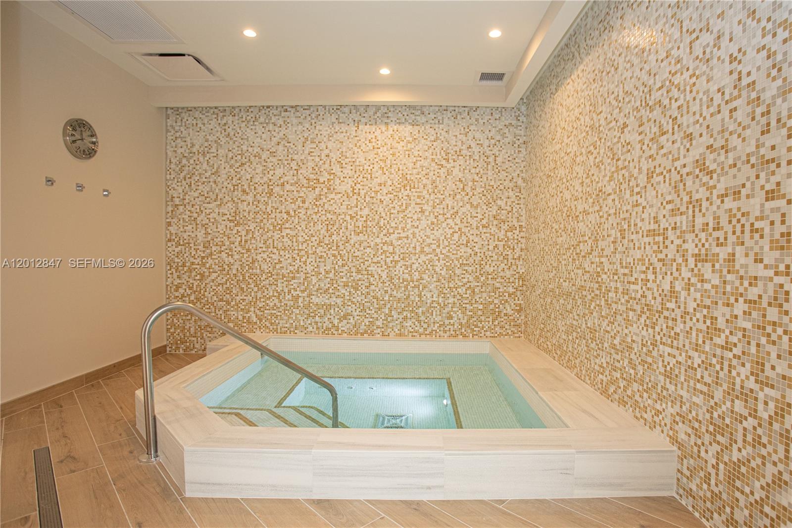 LAKE VILLA TWO CONDO - Residential Lease