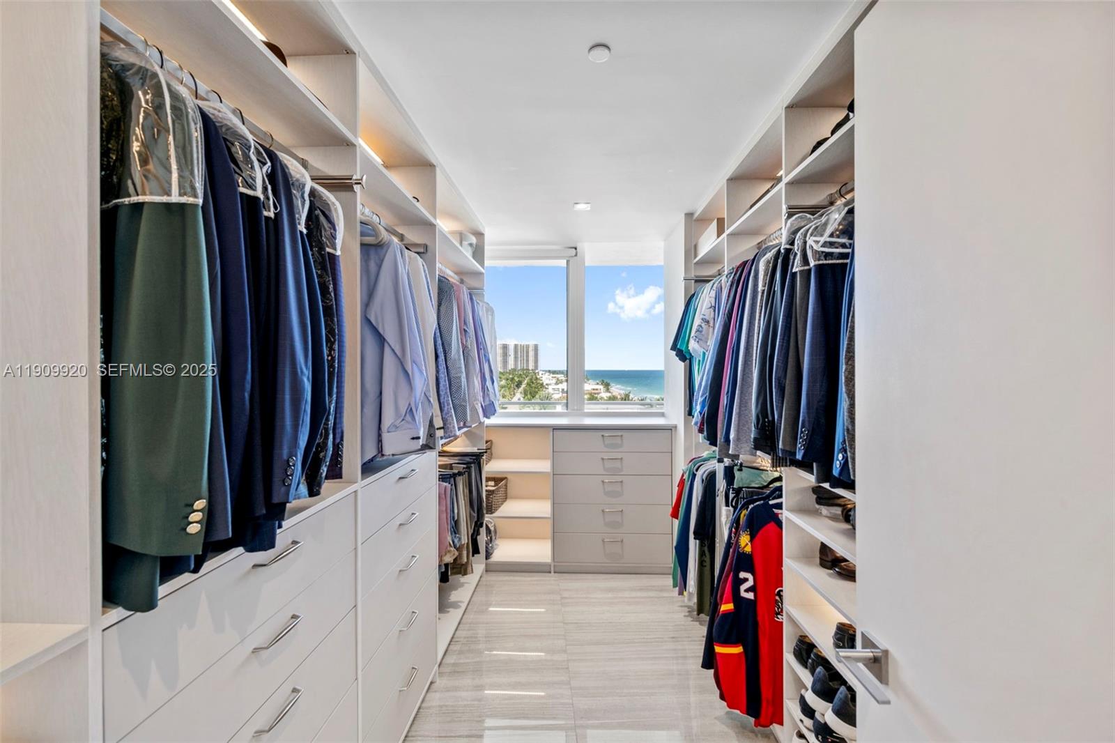 2200 FORT LAUDERDALE BEAC - Residential