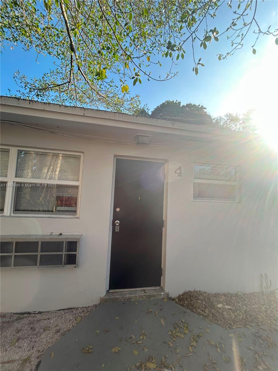 RIVERSIDE NO 3 - Residential Lease