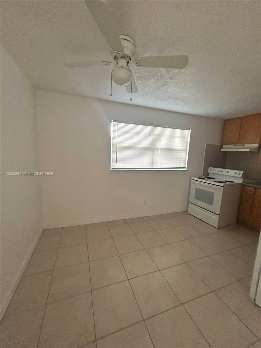 RIVERSIDE NO 3 - Residential Lease