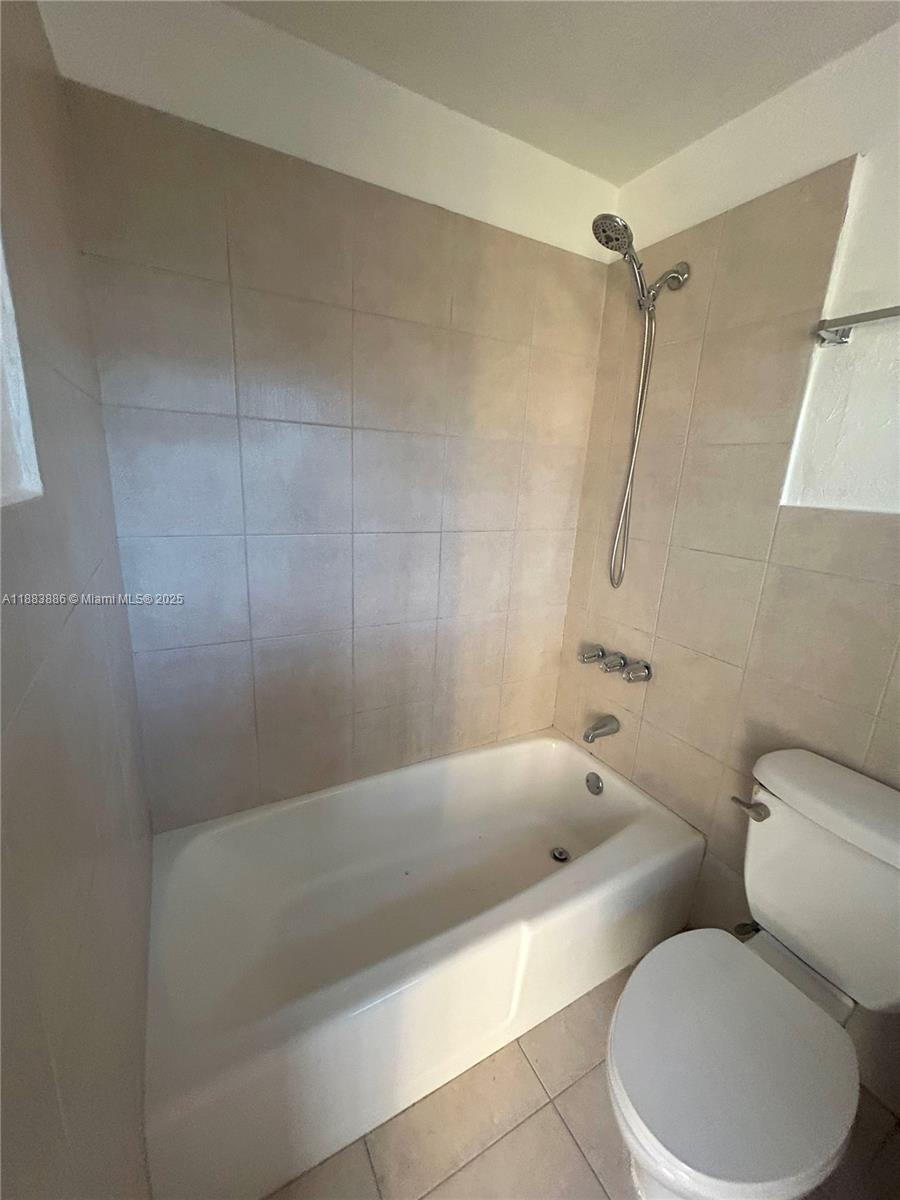 RIVERSIDE NO 3 - Residential Lease