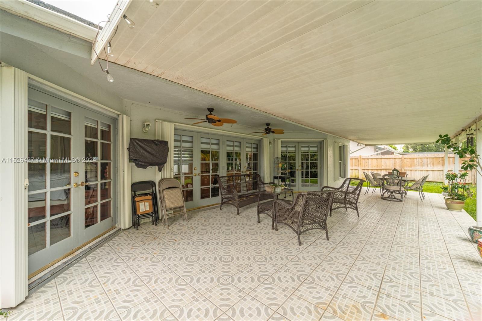 LIMEWOOD GROVE - Residential