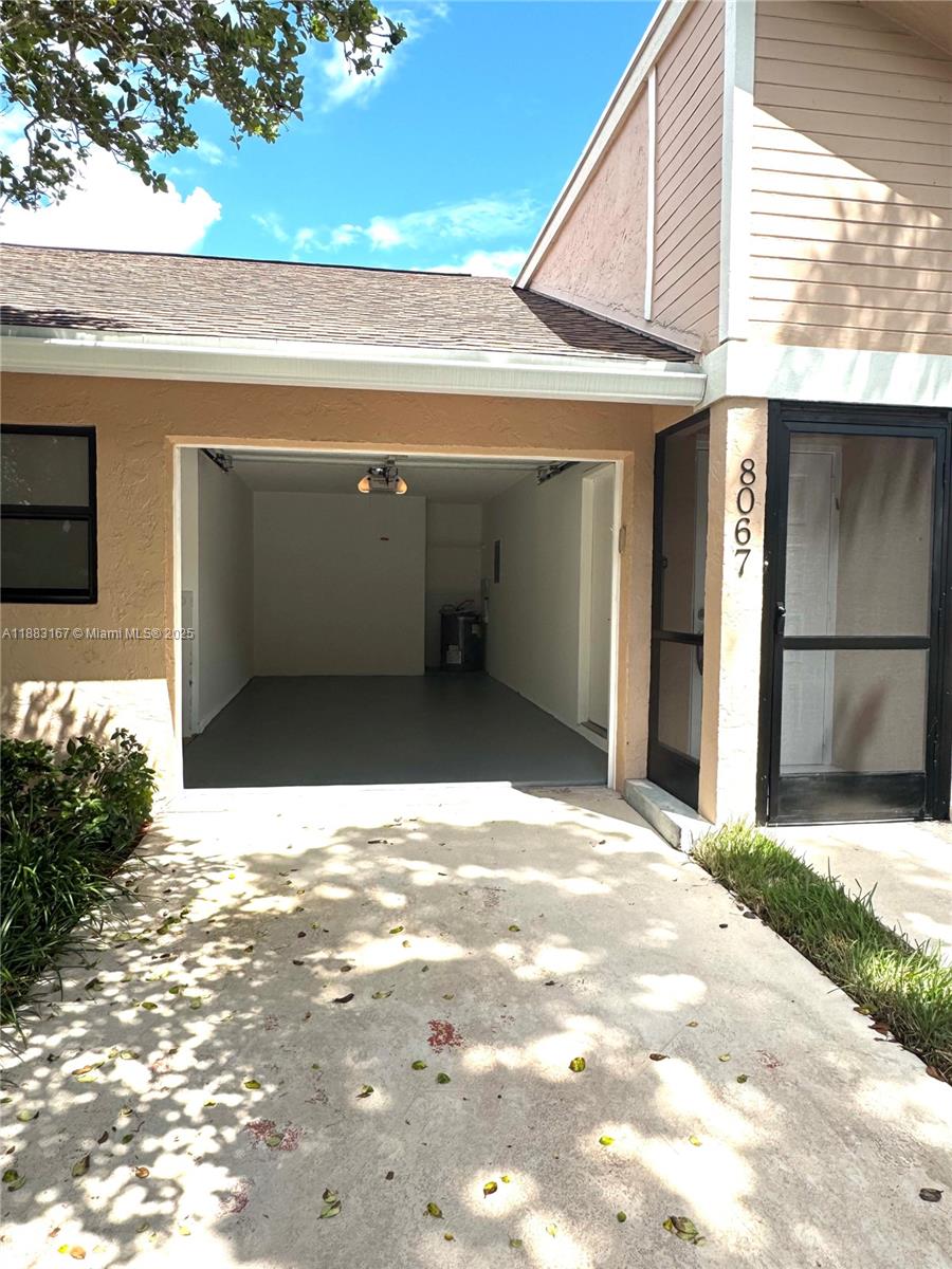 WHISPER WALK - Residential