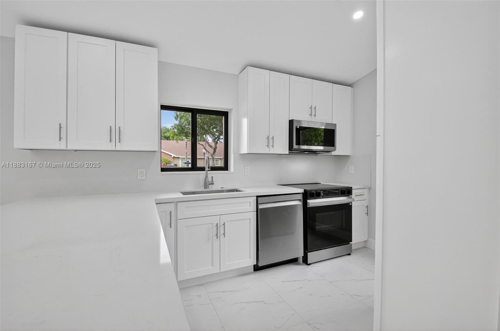 WHISPER WALK - Residential