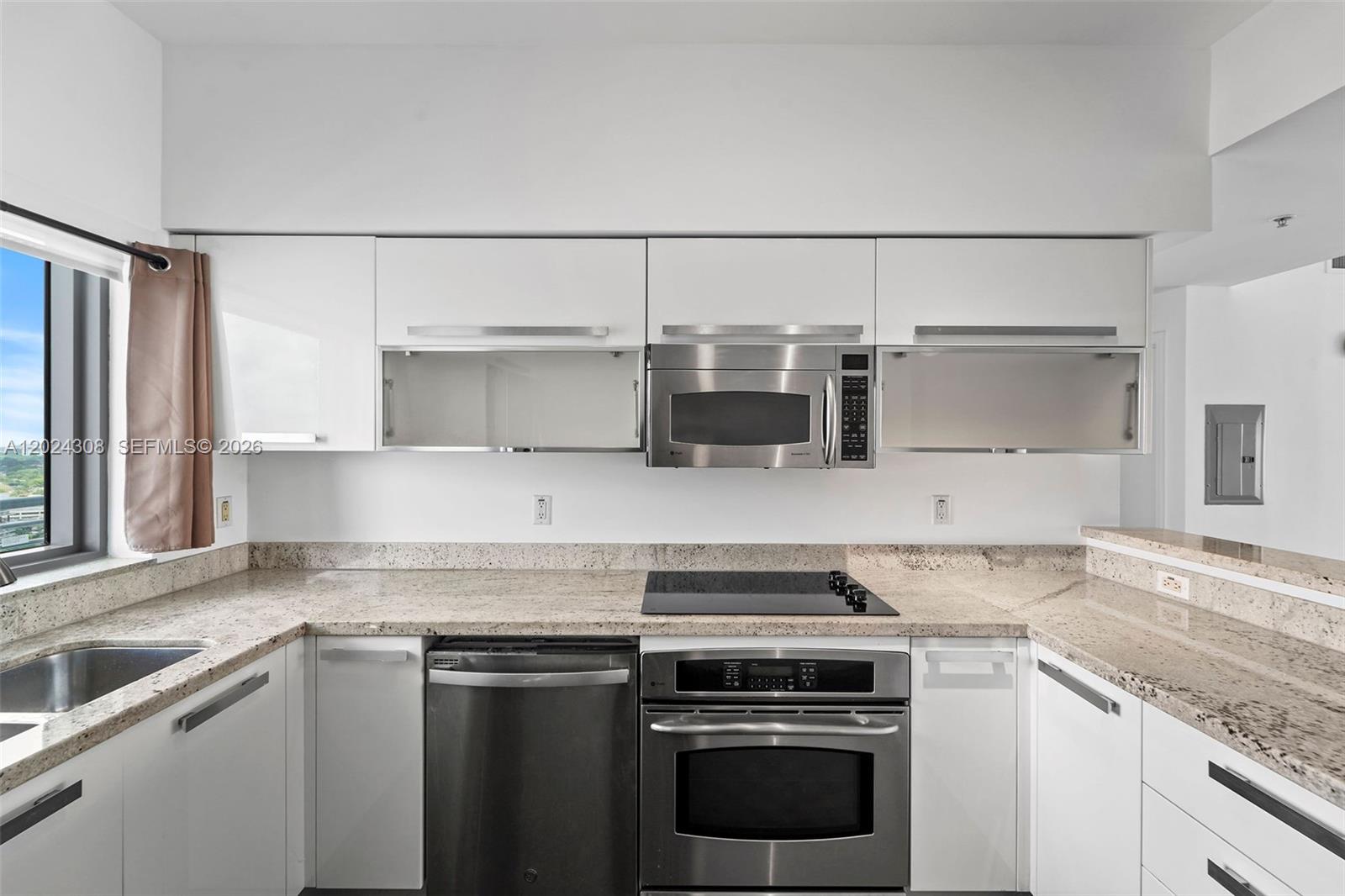 601 NE 36th St 2710