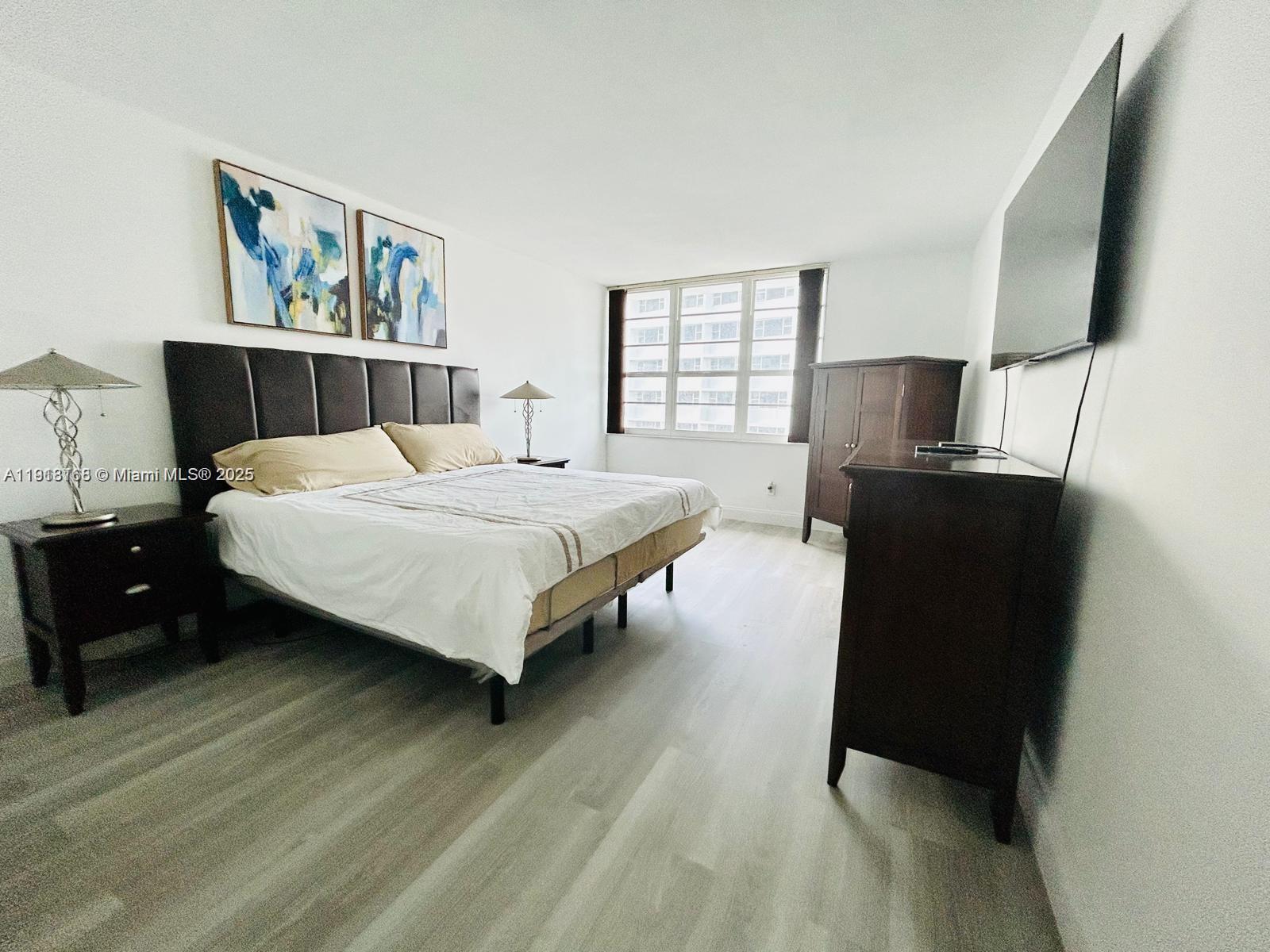 THE DECOPLAGE CONDO - Residential