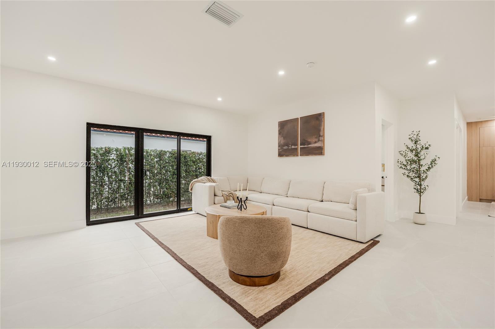 PARKWAY - Residential