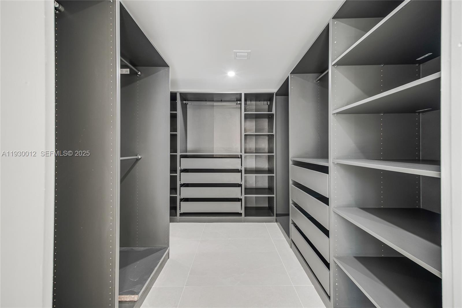 PARKWAY - Residential