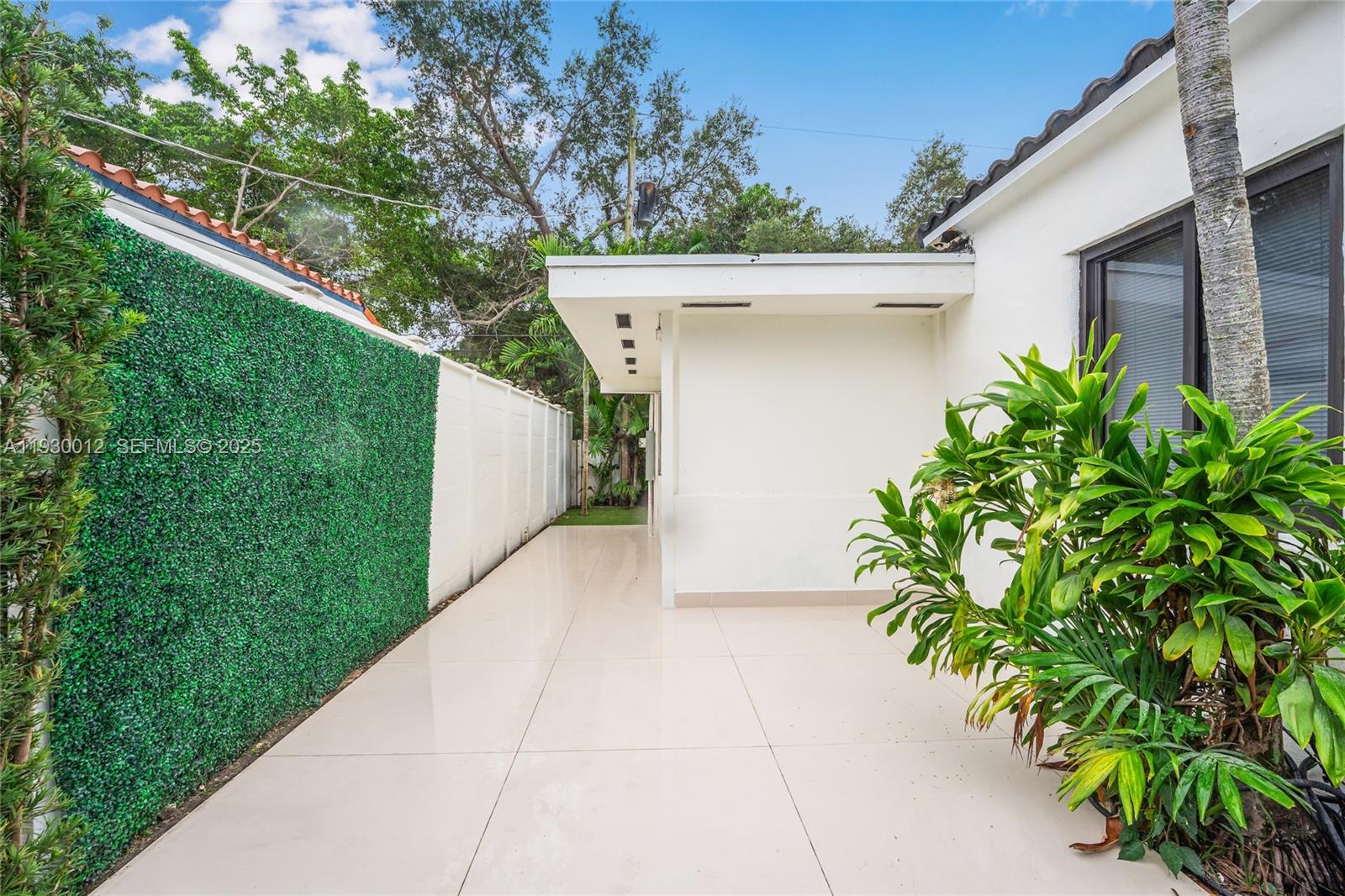 PARKWAY - Residential