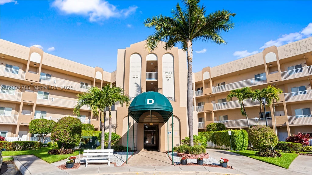 Photo of 7647 Southampton Ter #314, Tamarac, FL 33321 (MLS # A12094755)