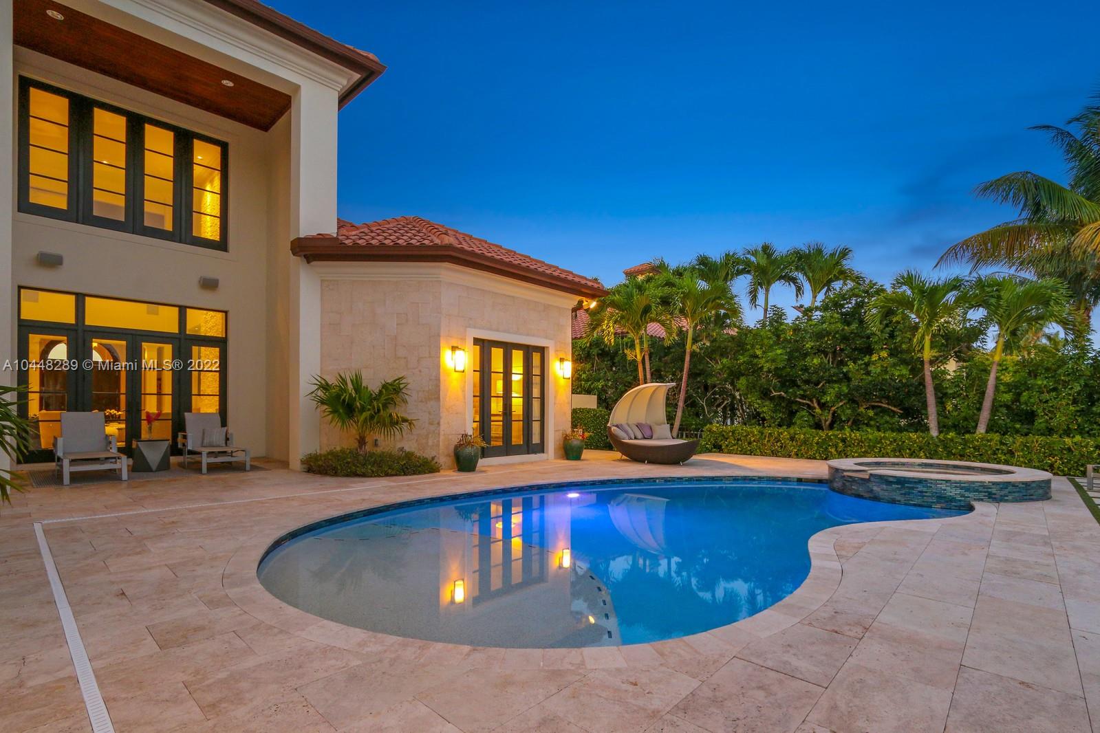 ADMIRALS COVE - Residential