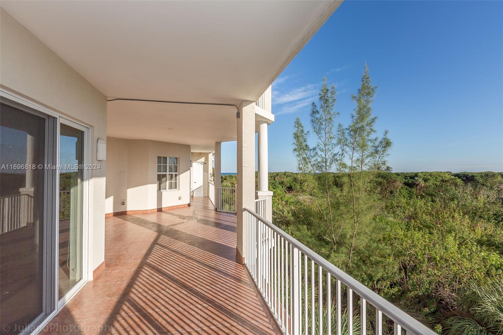 SUNRISE OCEAN CLUB CONDO - Residential Lease