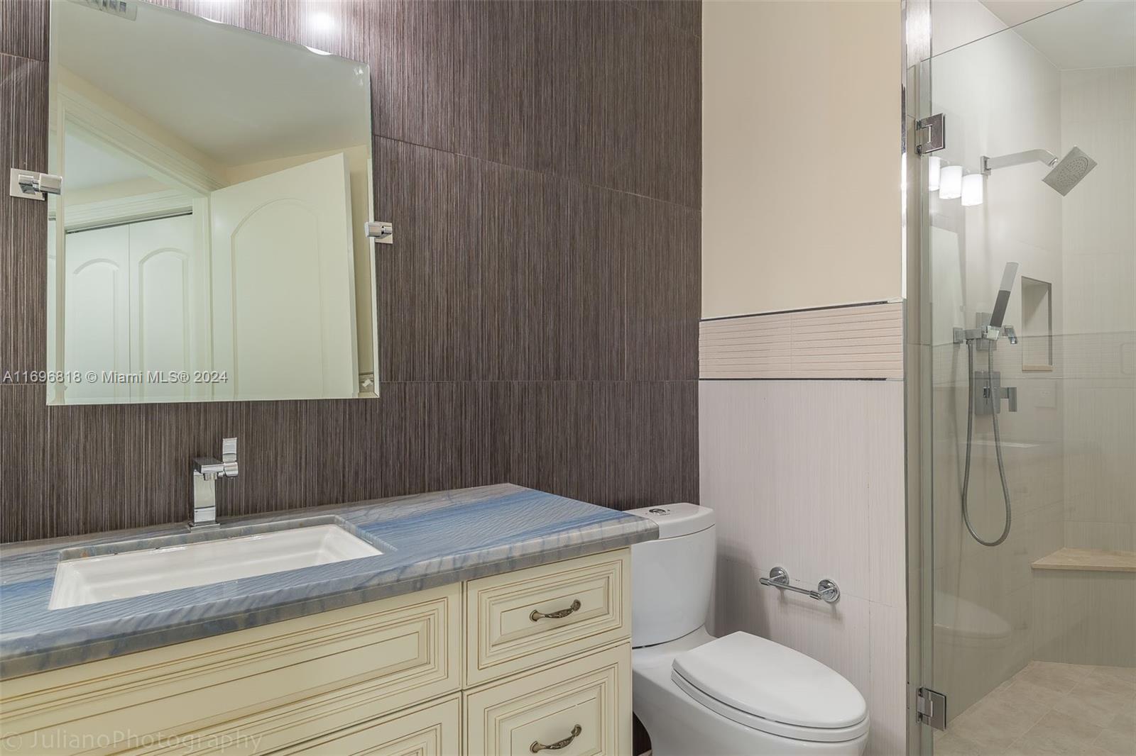 SUNRISE OCEAN CLUB CONDO - Residential Lease