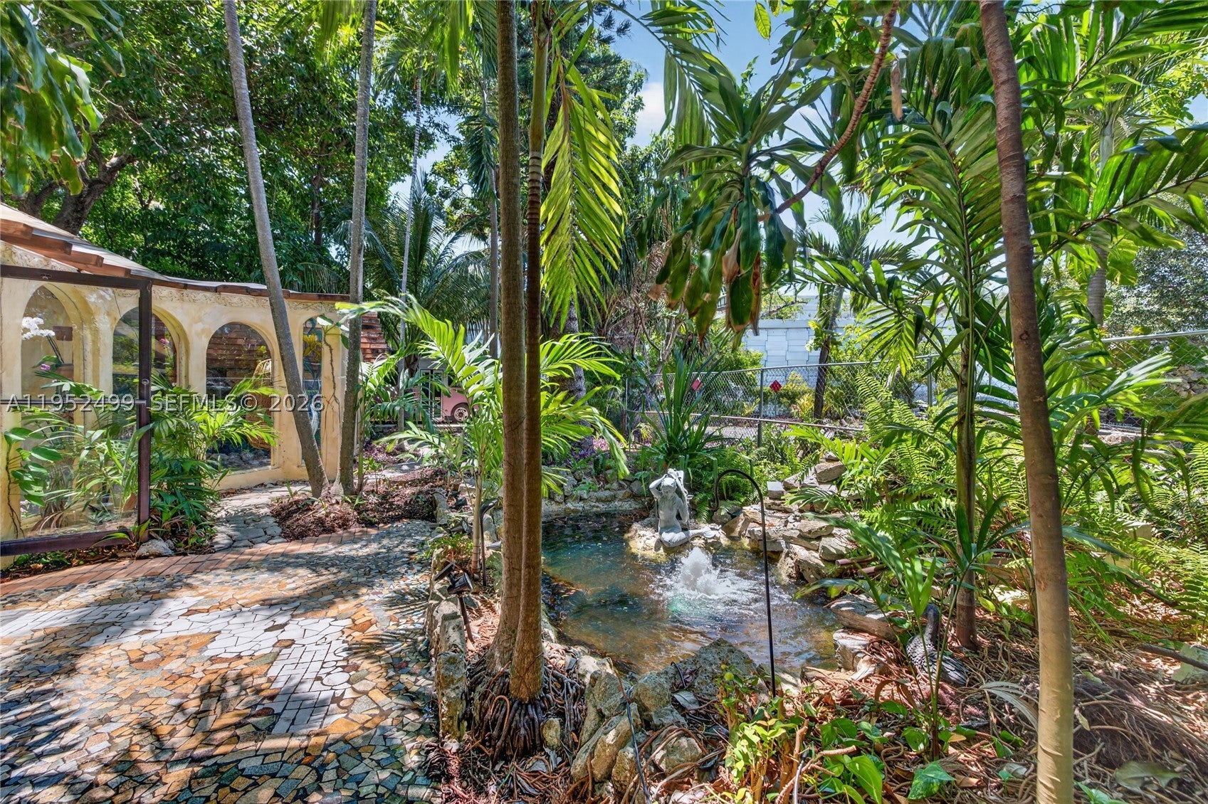 732 NW 43rd Ct