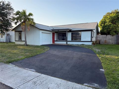 8441 NW 8th St Pembroke Pines FL 33024