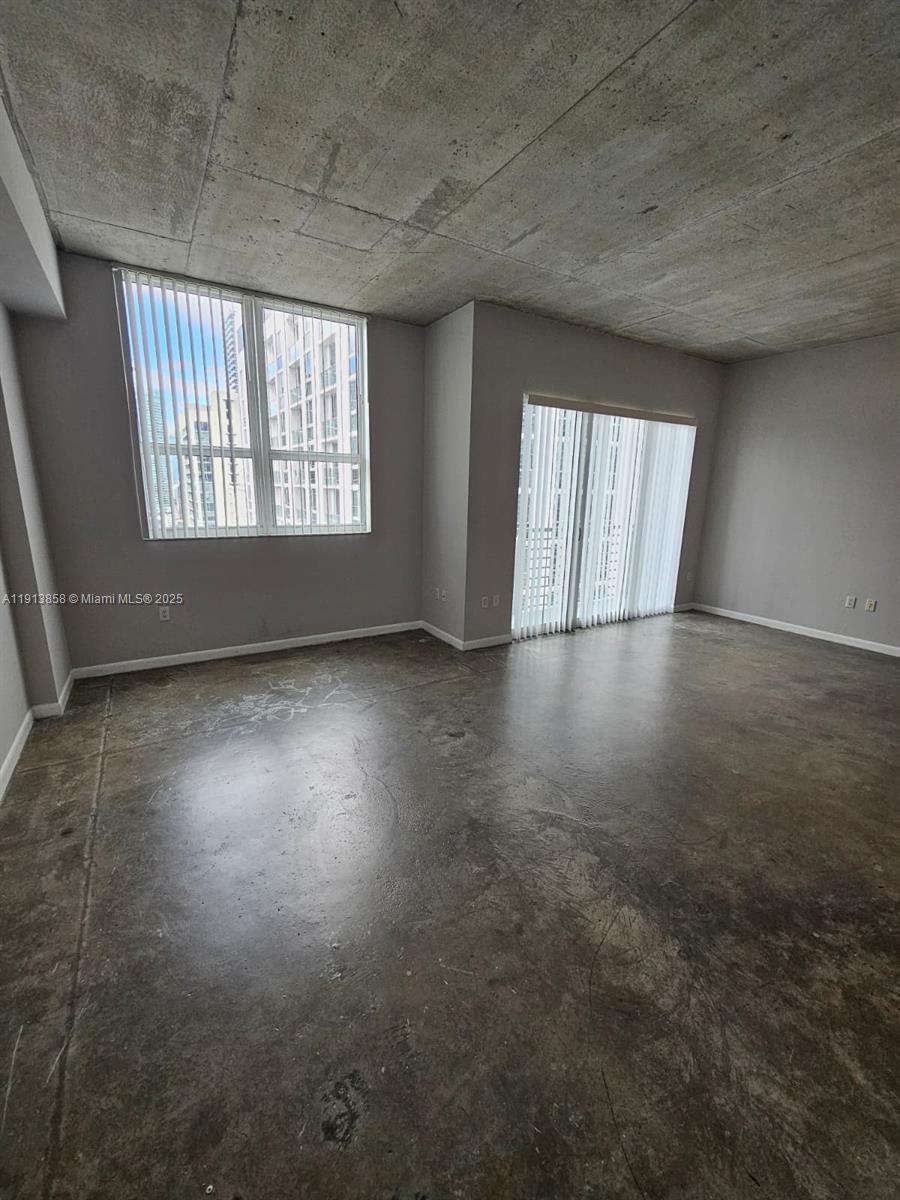 THE LOFT DOWNTOWN II COND - Residential Lease