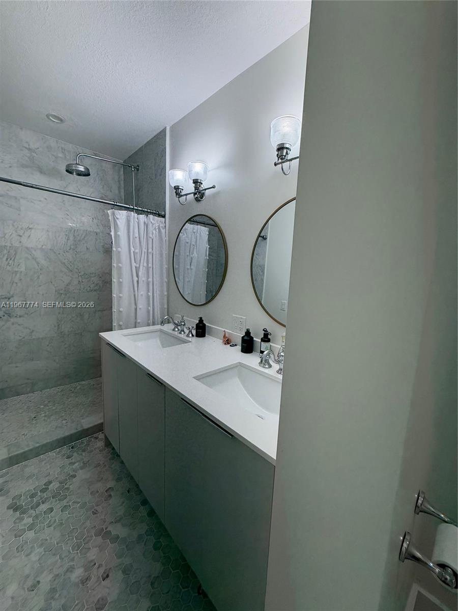 SANDCASTLES AT DORAL - Residential