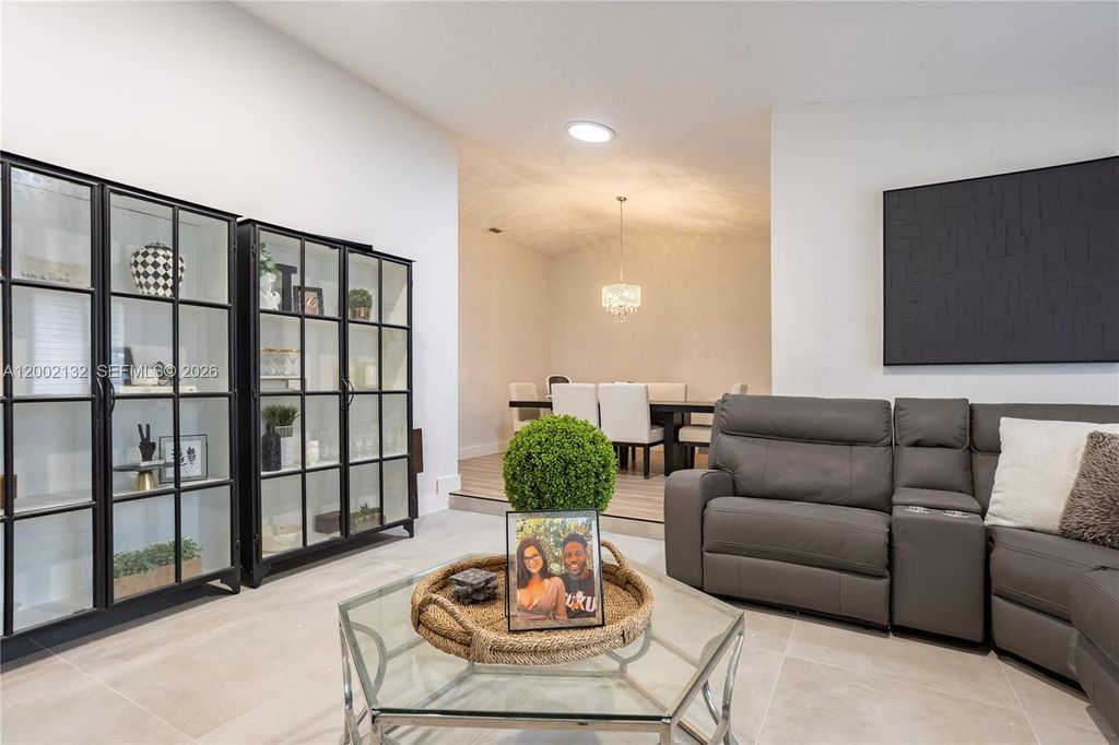 Photo of 1030 NW 95th Ter, Plantation, FL 33322 (MLS # A12002132)