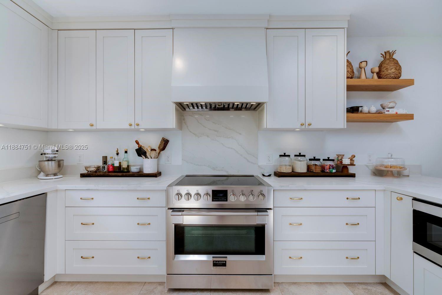 LOS PINOS - Residential