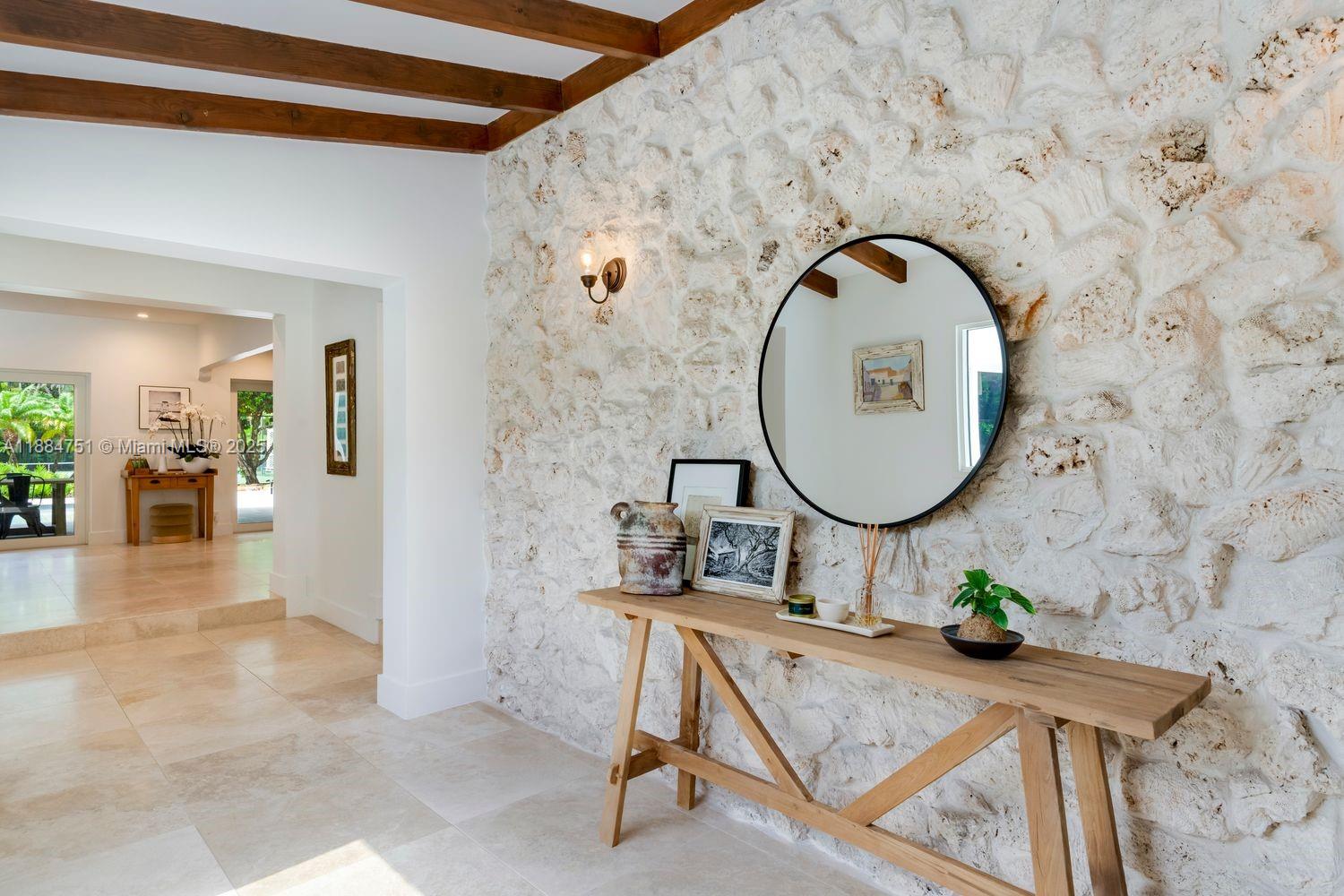 LOS PINOS - Residential