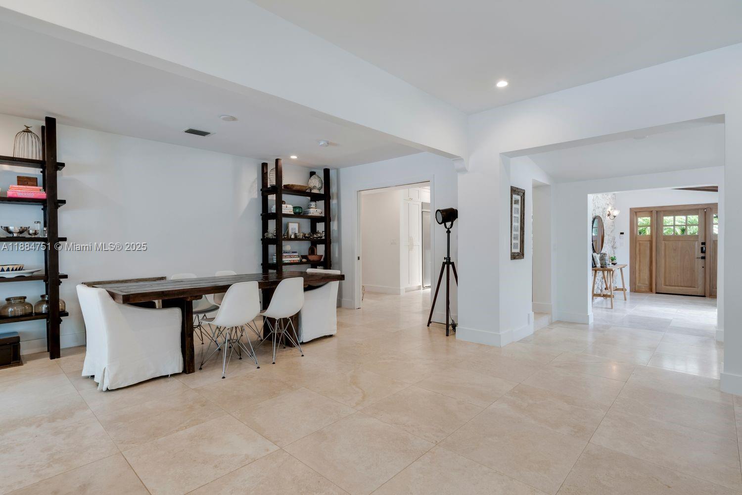 LOS PINOS - Residential