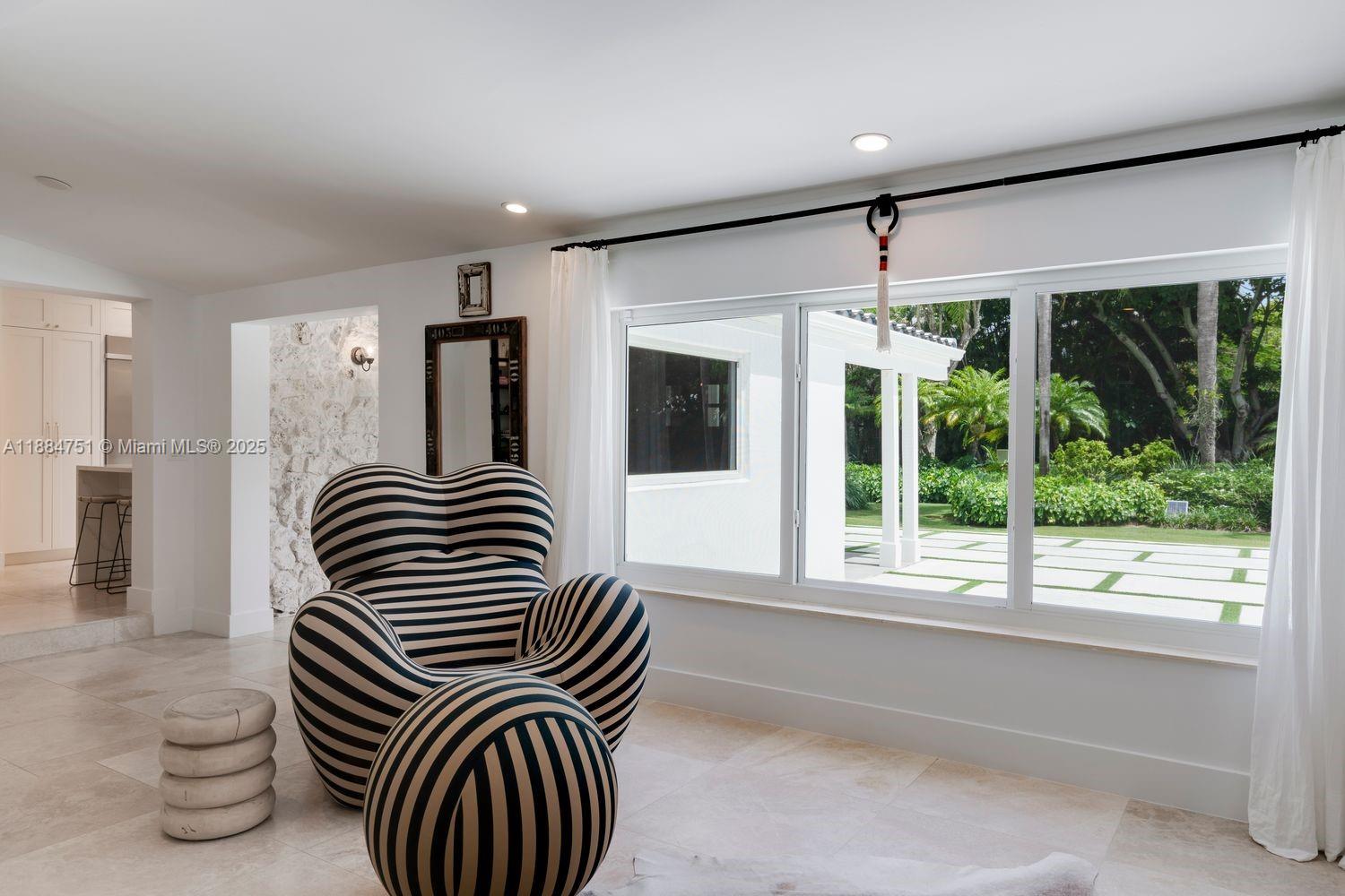 LOS PINOS - Residential