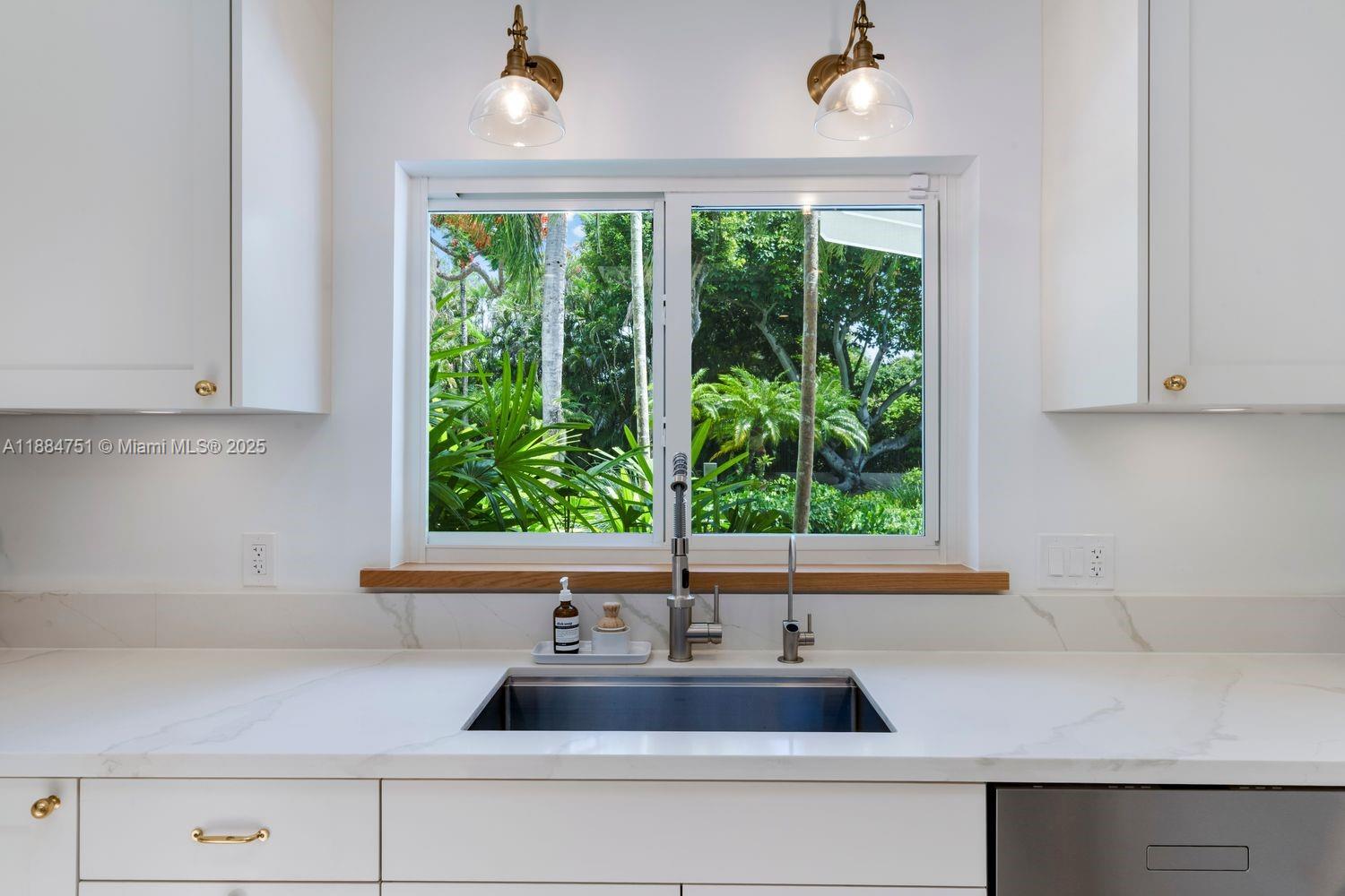 LOS PINOS - Residential