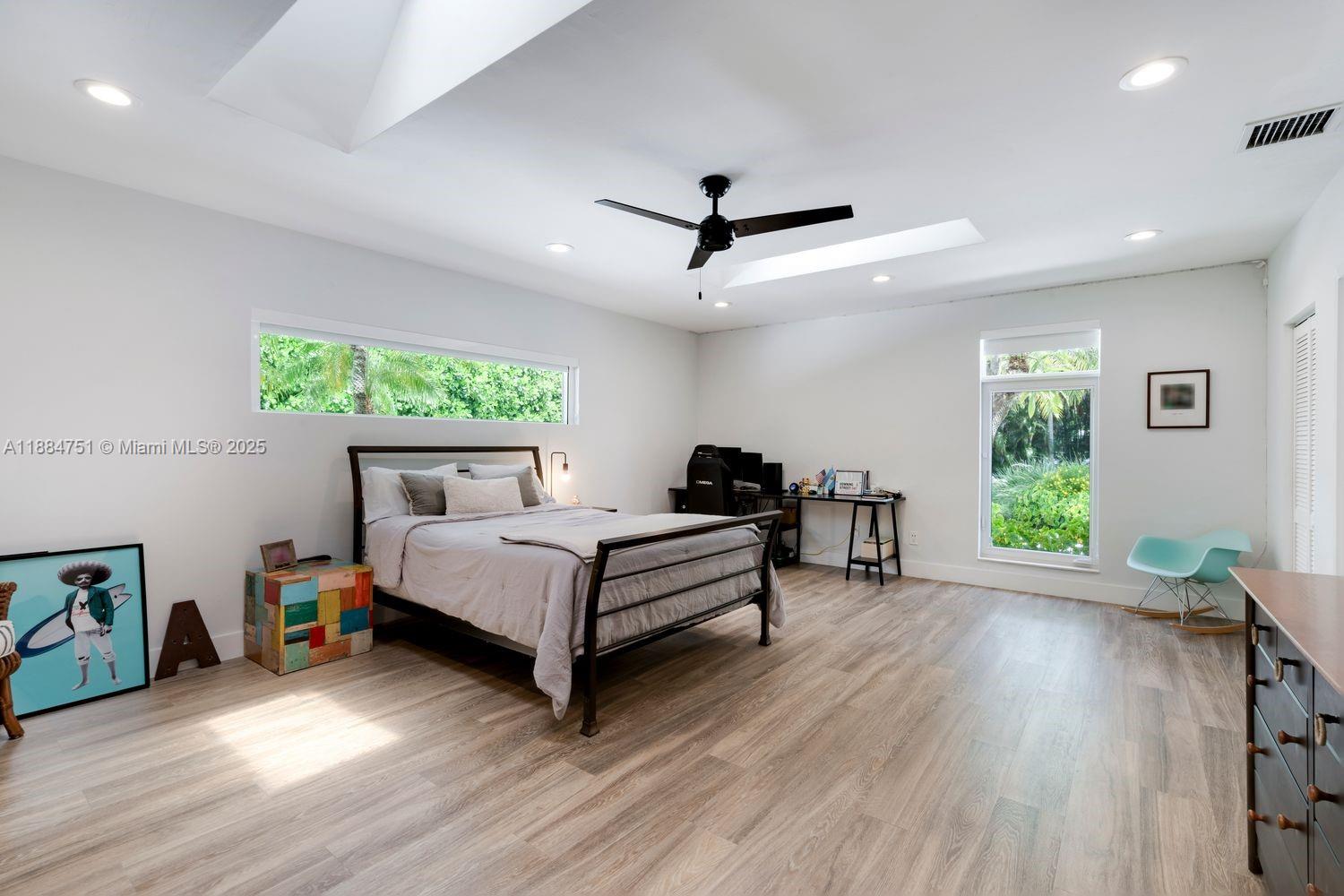 LOS PINOS - Residential