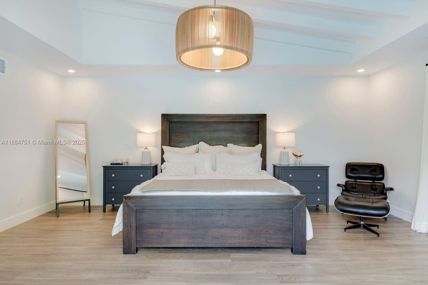 LOS PINOS - Residential