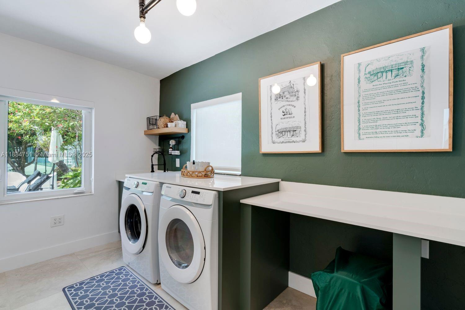 LOS PINOS - Residential