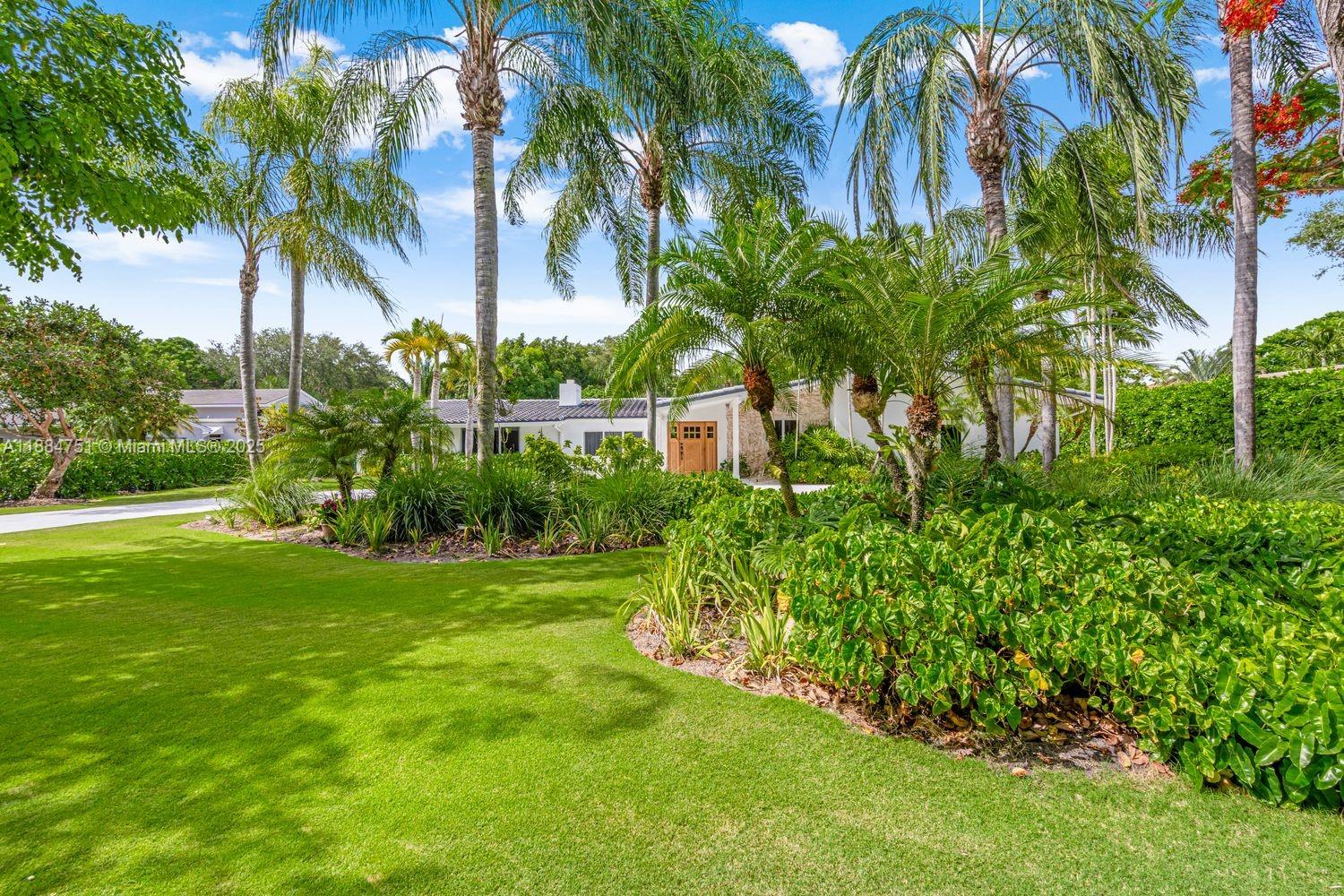 LOS PINOS - Residential