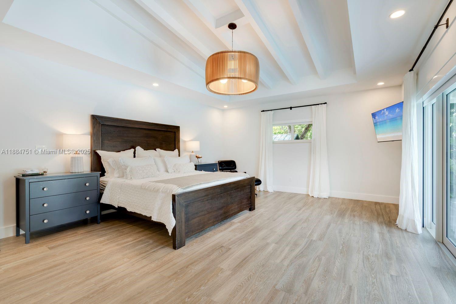 LOS PINOS - Residential