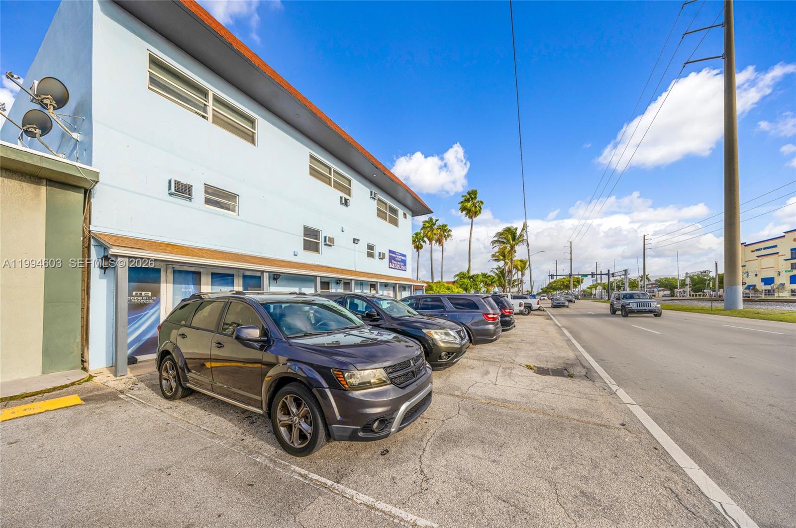 1610 N Dixie Hwy 1-48