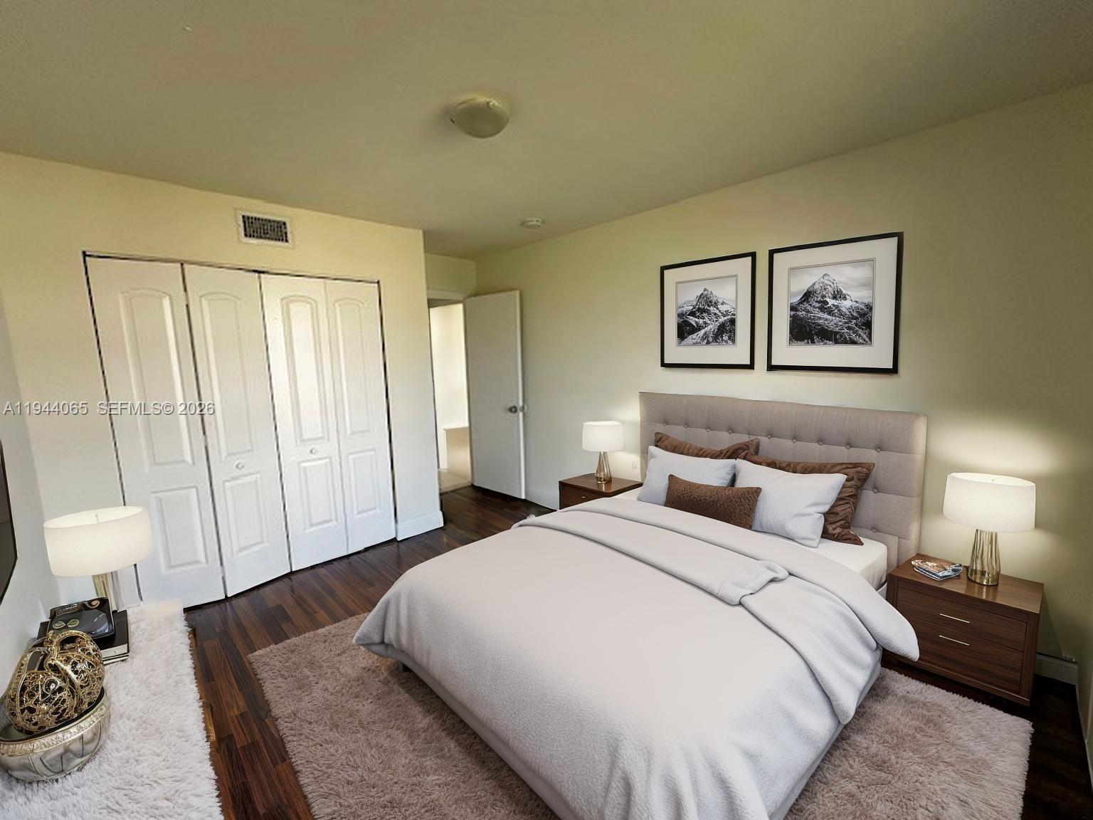 THE MEADOWS LAKE NORTH CO - Residential