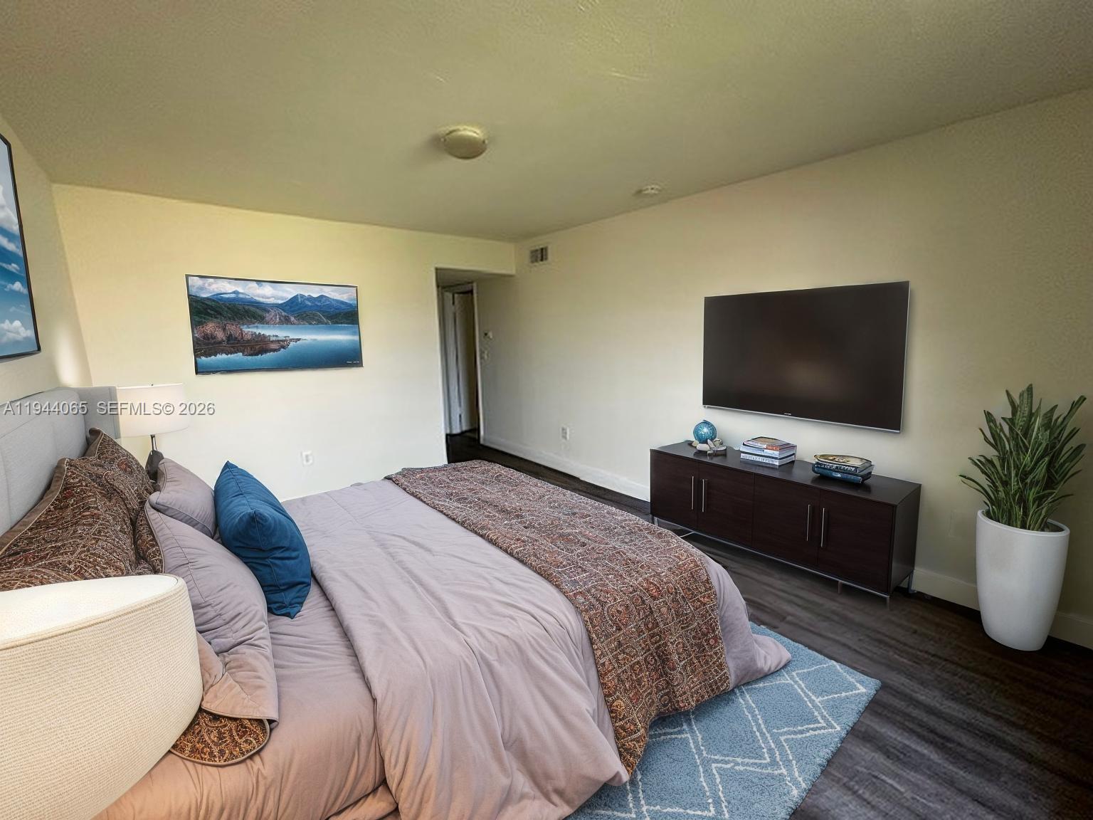 THE MEADOWS LAKE NORTH CO - Residential