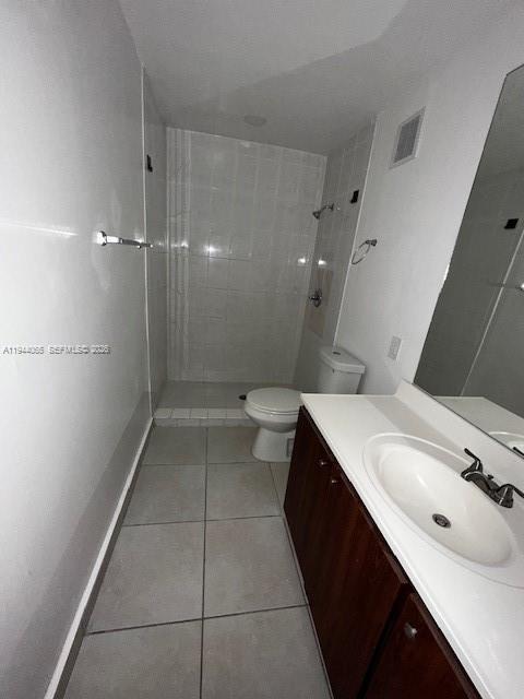 THE MEADOWS LAKE NORTH CO - Residential