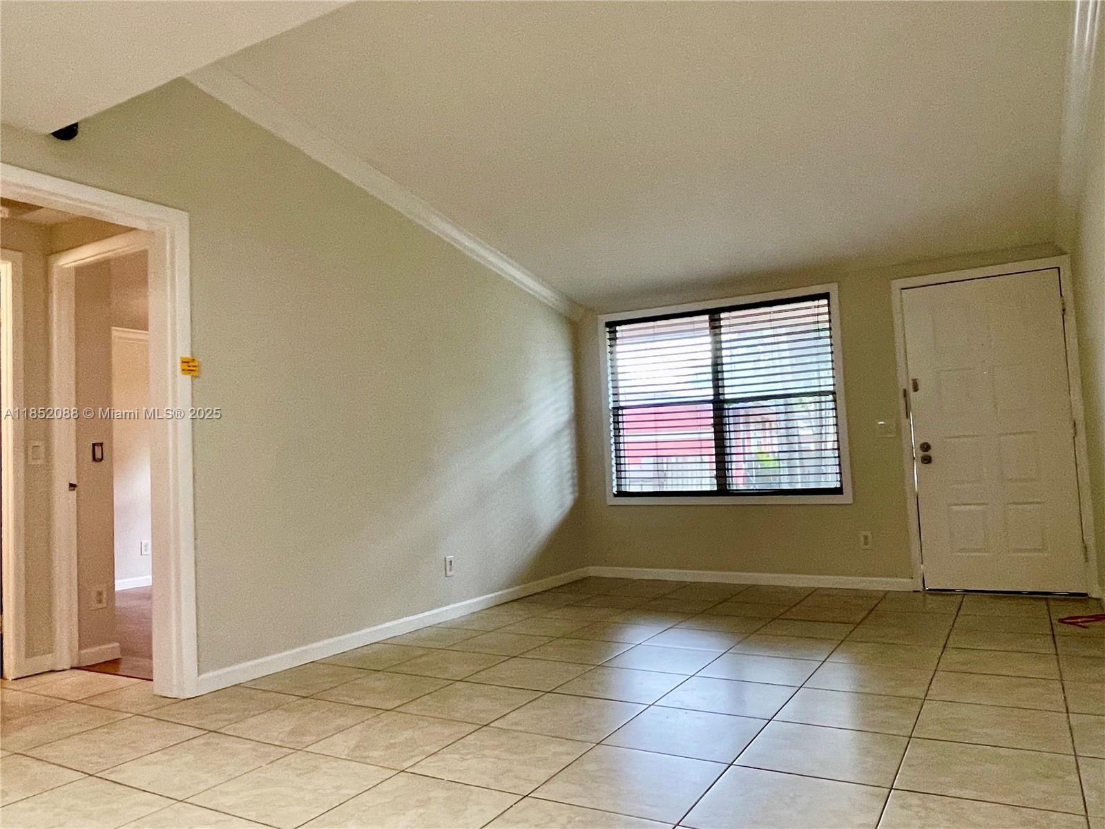 SOUTHGATE VILLAS CONDO - Residential Lease